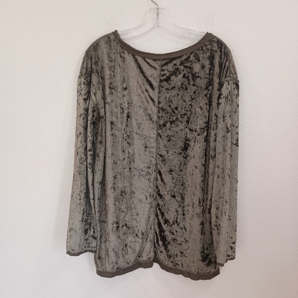 Artistic Works By Lu Velvet Relaxed Top - Picture 5 of 8